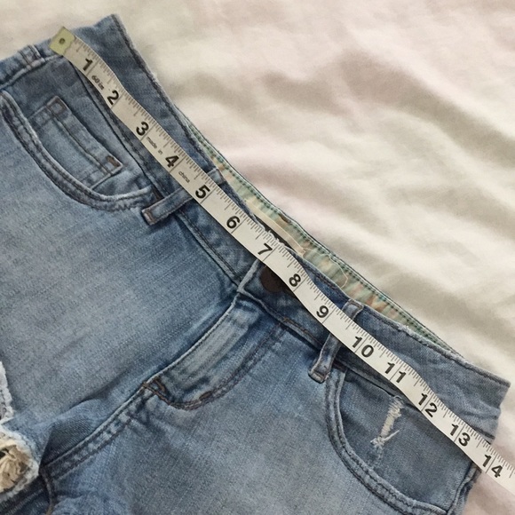 Roxy lace edge low rise jean shorts size 1 - Picture 12 of 12